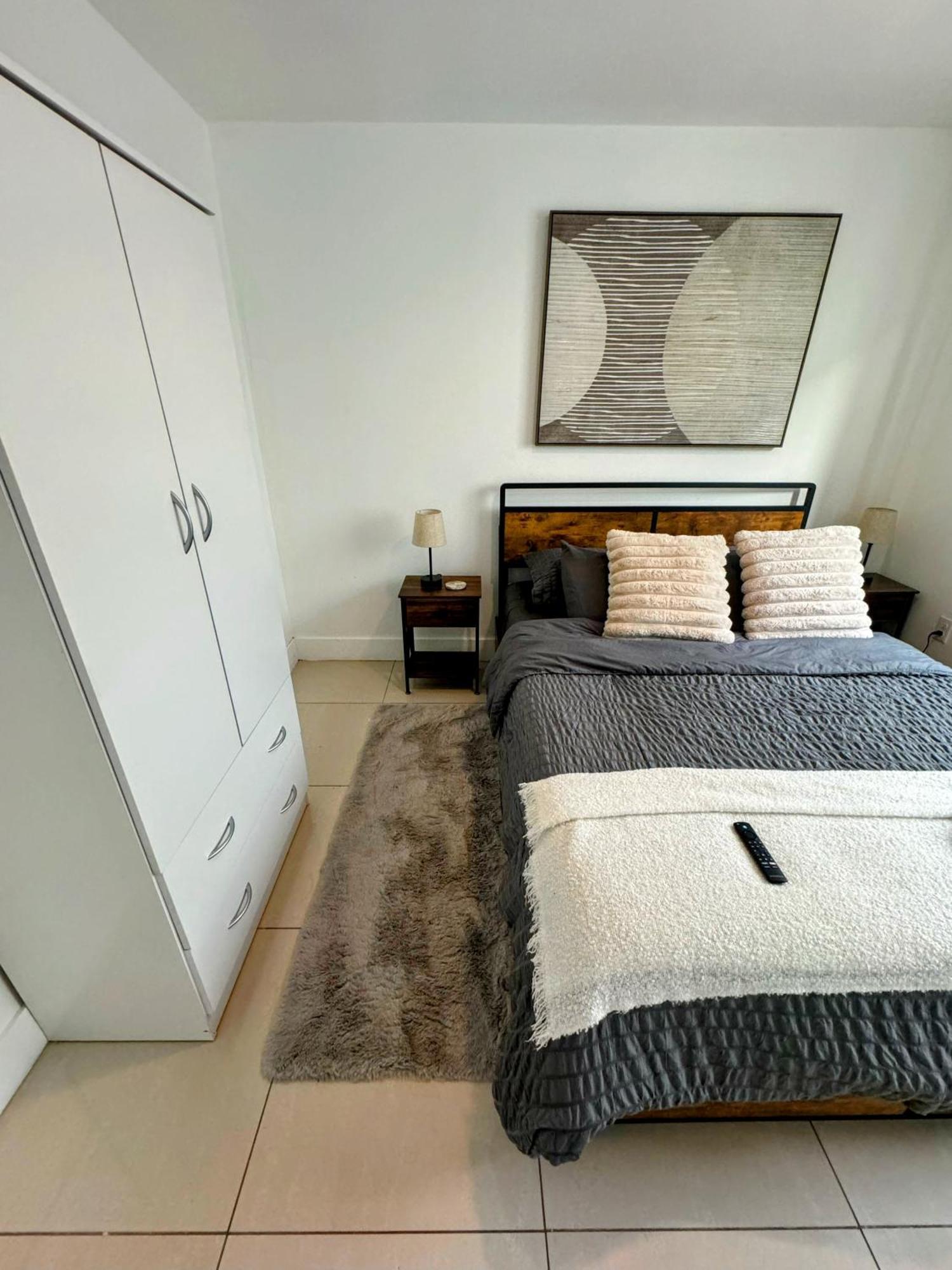 Cozy Bedroom Miami Ngoại thất bức ảnh